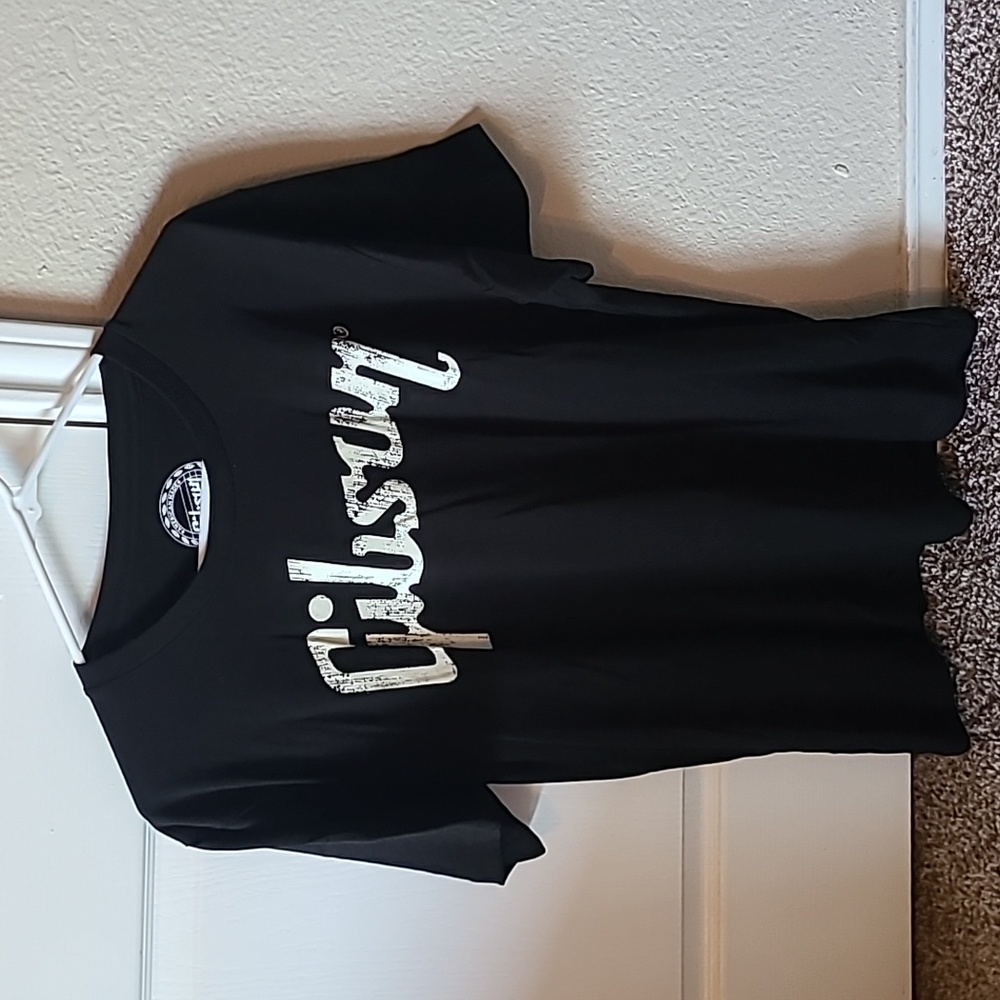 Gibson guitars tee